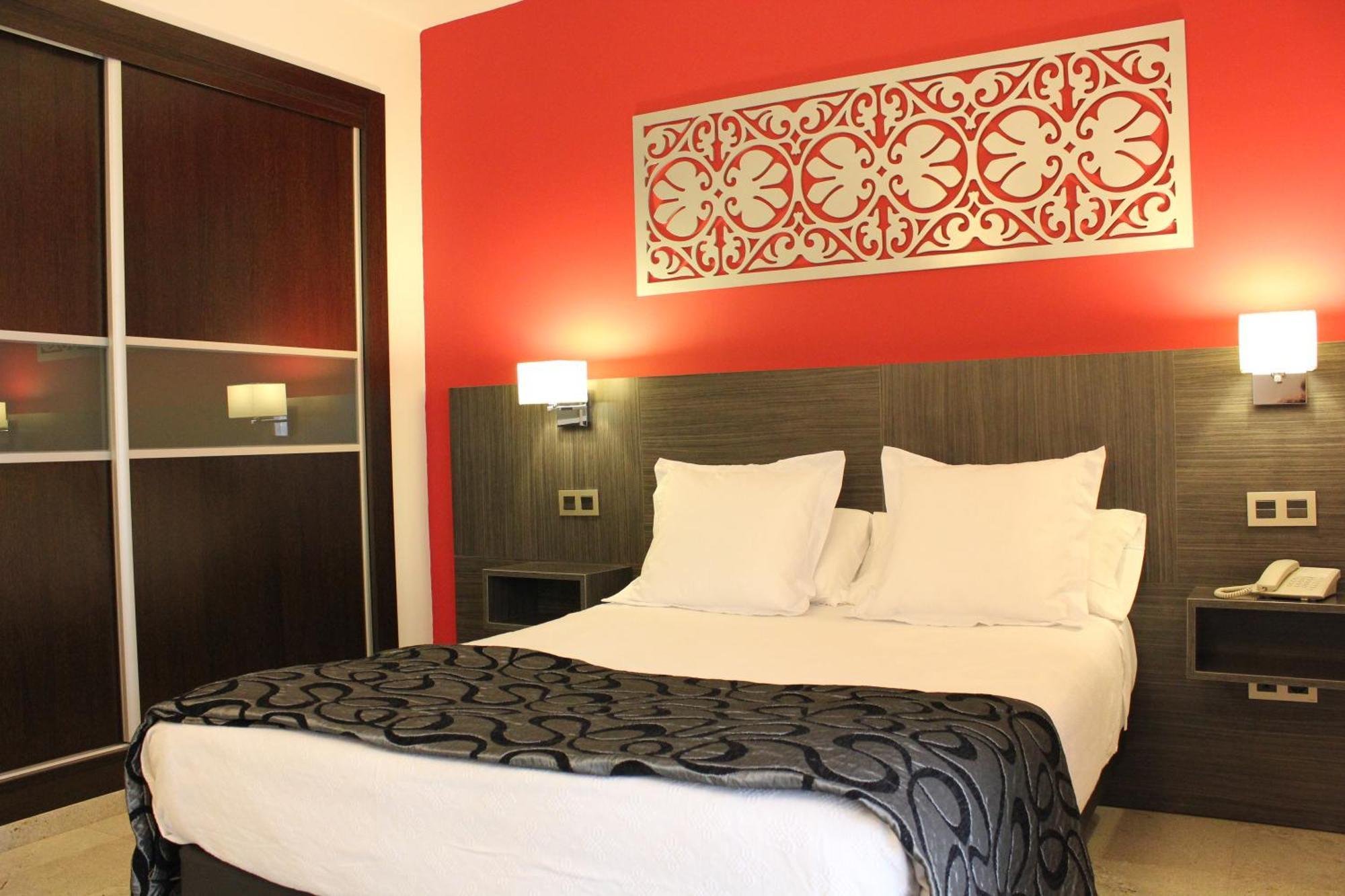 Hotel Venecia Sevilla Bagian luar foto